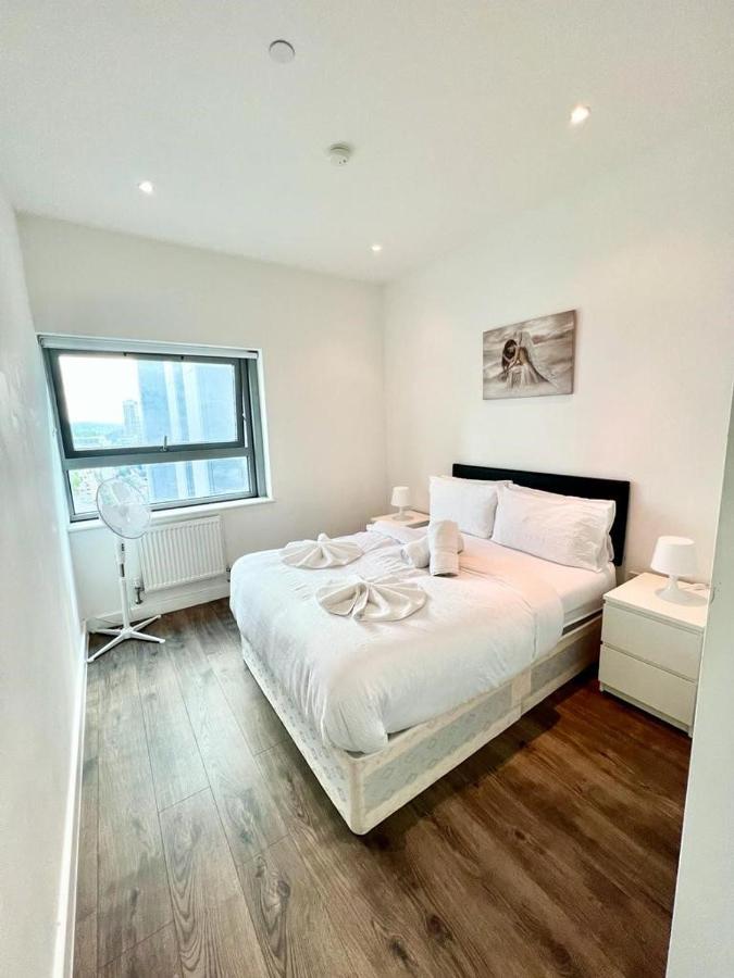 Immaculate Flat In West Croydon Apartamento Exterior foto